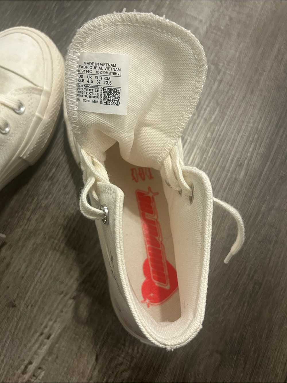 Converse Chuck Taylor All Star Lift Platform High "Y2K Heart" - Picture 7 of 7